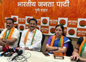 मंत्री चंद्रकांत पाटील यांच्या उपस्थितीत शिवसेनेतून भाजपमध्ये प्रवेश केलेल्या 'त्या' माजी नगरसेवकांमध्ये दिलजमाई