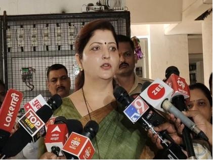 "रूपाली चाकणकर यांचा संताप: तनिषा भिसेच्या मृत्यूनंतर दीनानाथ रुग्णालयावर उपचाराविना ठेवण्याचा गंभीर आरोप"