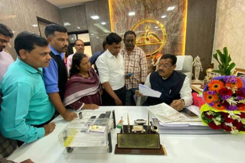 SANJAY SHIRSAT: 2018 पीएचडी 214 संशोधक विद्यार्थ्यांना यूजीसी नियमानुसार एकूण पाच वर्ष फेलोशिप देण्यासाठी सामाजिक न्याय विभागाला तातडीने आदेश