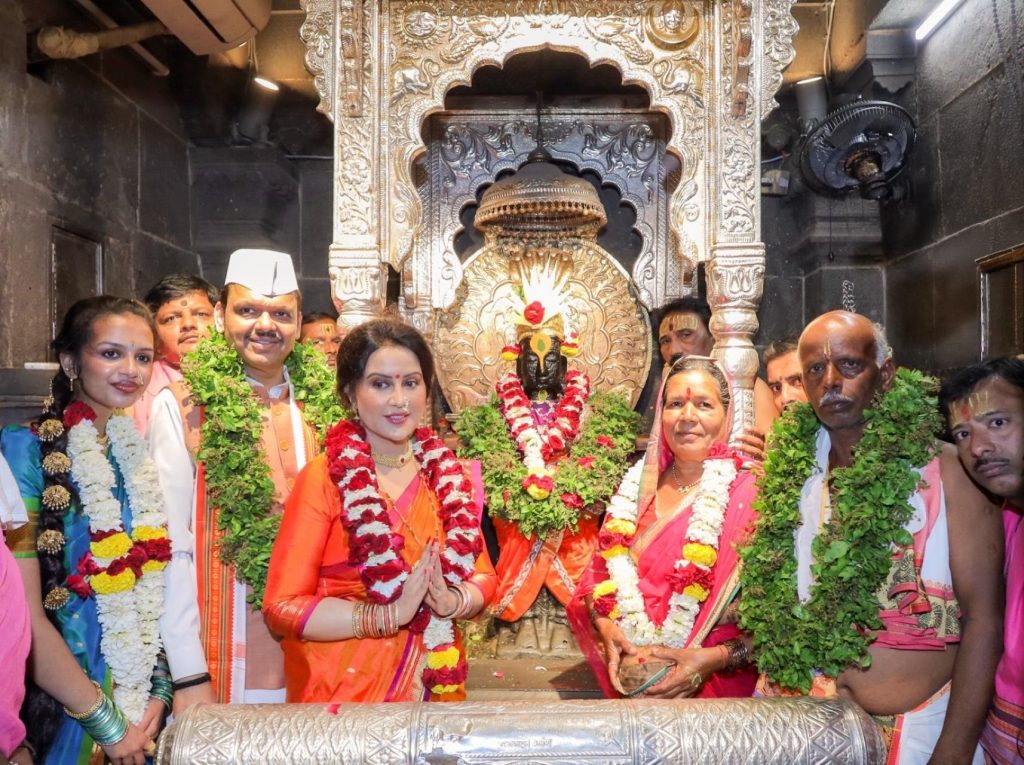 AASHADI WARI 2025:  आषाढी एकादशीच्या (AASHADI WARI 2025) अनुपम्य सोहळ्याला सुरुवात झाली आहे.