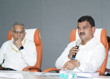 DATTATREYA BHARANE: शेतकऱ्यांना केंद्रबिंदू मानून कृषी विभागाने त्यांच्या हिताचे अनेक निर्णय घेतले असून क्षेत्रीय स्तरावरील अधिकाऱ्यांनी कृषी विभागाच्या योजनांची माहिती अधिकाधिक गरजू शेतकऱ्यांपर्यंत पोहोचवावी,