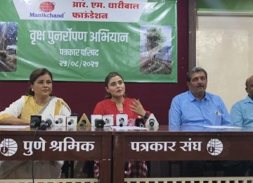 R. M. DHAARIWAL FOUNDATION | JANHVI DHARIWAL: धारिवाल फाउंडेशनच्या वतीने वृक्ष पुनर्रोपणाचा उपक्रम
