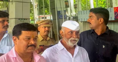 DON ARUN GAWALI FULL STORY:  मुंबईचा सुपारी किंग ज्याने सुरुवातीला दाऊदसाठी दाऊदच्या विरोधी टोळ्यांचा फडशा पाडला