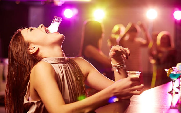 Drunken Women Brawl Nashik: Intoxicated Women Create Ruckus, Brawl Breaks Out on Busy Street