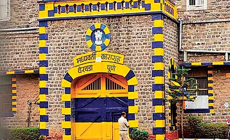 YERWADA POLICE STATION: Sword Attack on Mother and Son in Their Home in Broad Daylight