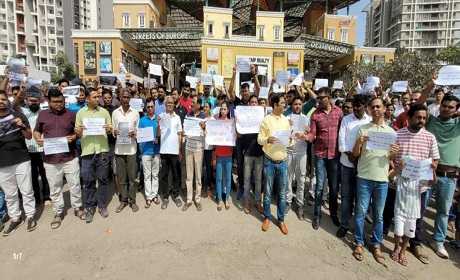 Hinjewadi Road Safety Protest: Hinjewadi Residents Raise Their Voice for Safer Roads – Strong Protest Against Administrative Negligence