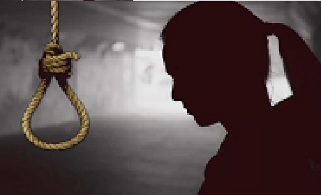 DHULE NEWS: Woman Dies by Suicide Due to Harassment in Dhule District; Video Leads to FIR Against 14 People
