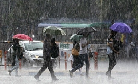 MAHARASHTRA RAIN UPDATE: Low Pressure in Bay of Bengal & Arabian Sea; Cyclone Impact Across India