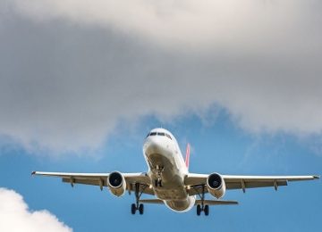 Aircraft Windshield Crack: Passenger plane’s windshield cracked before landing; Pilot’s presence of mind saves 76 lives