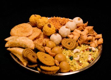 Someshwar Foundation Diwali Initiative: Festive Faral Turns Into Support for Flood Victims