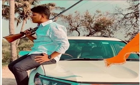 Photo Controversy: Ravindra Dhangekar’s Son Prefers Playing with Guns? Photos with Gun Go Viral