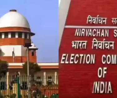 दिल्ली: राज्यातील आगामी स्थानिक स्वराज्य संस्थांच्या निवडणुकांच्या (LOCAL BODY ELECTION) पार्श्वभूमीवर सर्वोच्च न्यायालयात एक महत्त्वपूर्ण सुनावणी झाली असून या सुनावणीत महत्त्वाचा निर्णय घेण्यात आला असून नगरपालिका व नगरपरिषदांच्या निवडणुका या ठरलेल्या वेळीच होणार असून ज्या ठिकाणी आरक्षण मर्यादेचे उल्लंघन झालं नाही त्या ठिकाणी निवडणुका घेण्याचे आदेश सर्वोच्च न्यायालयाने दिले आहेत.