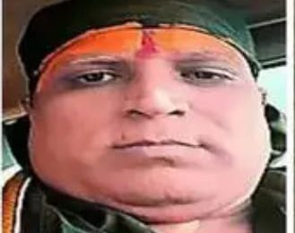 NASHIK NEWS:  नाशिक जिल्ह्यात एक धक्कादायक घटना घडली.. शारीरिक संबंध ठेवले नाहीस तर तुझ्या घरात एक बळी निश्चित आहे असं म्हणतं नाशिकमध्ये एका भोंदूबाबाने महिलेवर अत्याचार करत तब्बल 50 लाखांना लुबाडलं.. पाहुयात हे प्रकरण नेमकं काय आहे...