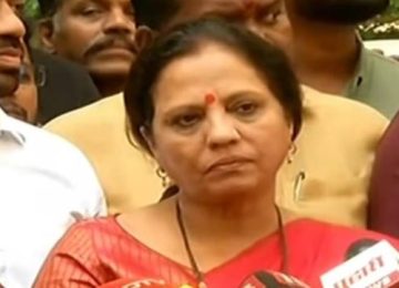 पक्षप्रवेश मान्य, पण कार्यकर्त्यांचा बळी नको- देवयानी फरांदे