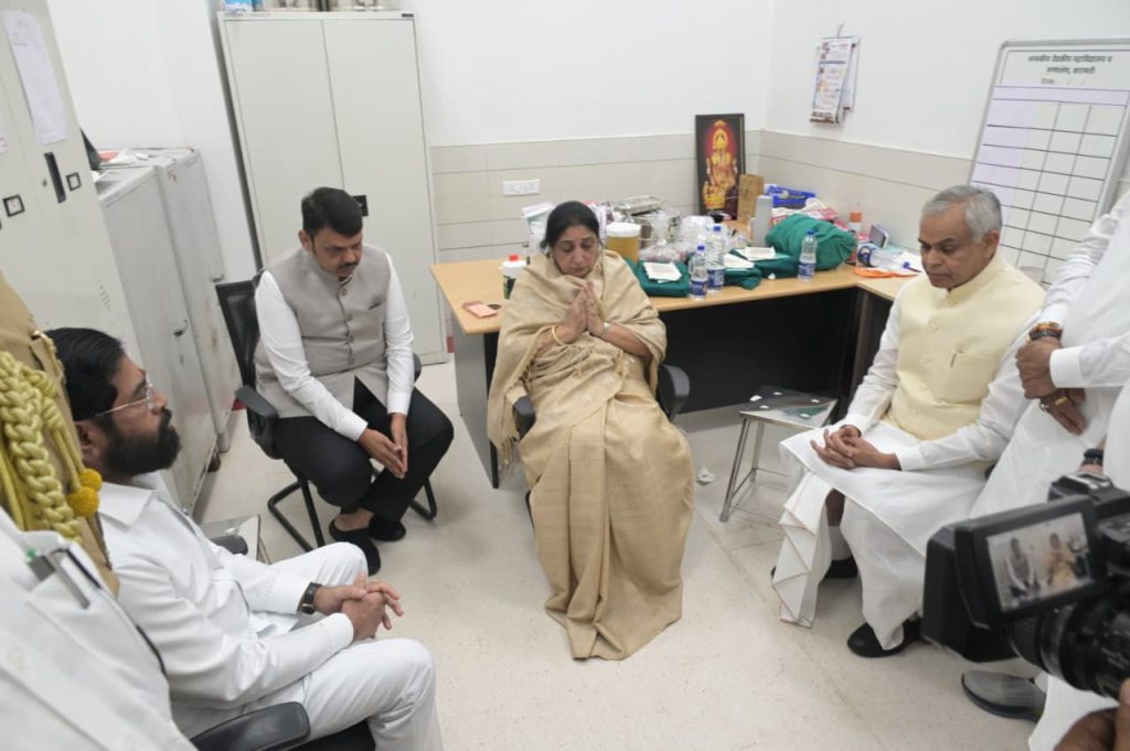 FADNAVIS SHINDE MEETS SUNETRA PAWAR