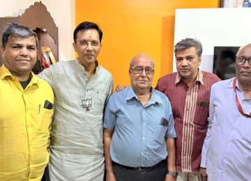 PMC GANESH BIDKAR: सक्रिय राजकारणात पदार्पण करून गणेश बिडकर (PMC GANESH BIDKAR) यांना २५ वर्षे पूर्ण झाली. महापालिकेत नगरसेवक ते सभागृहनेता अशी पदे भूषवूनही त्यांनी नेहमी सामान्य कार्यकर्ता हीच ओळख जपली आहे.