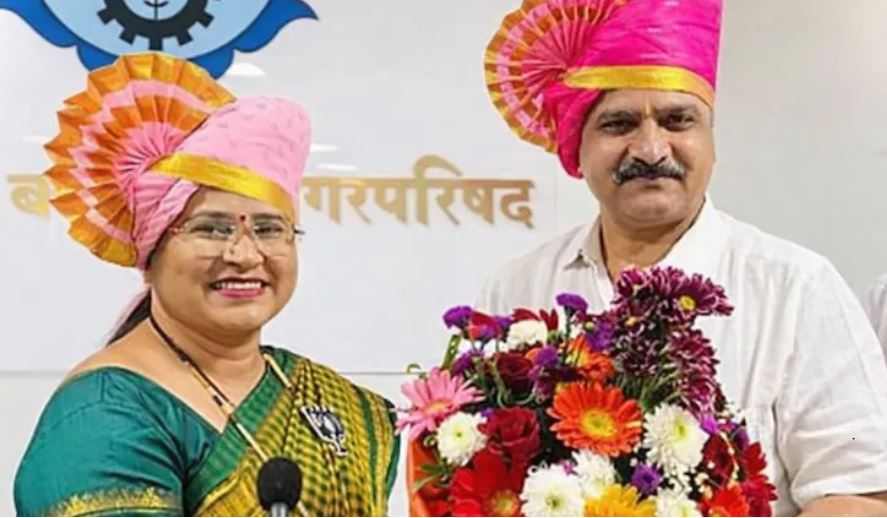 tushar aapte badalapur sexiual assault case