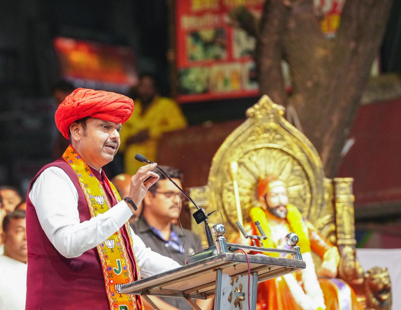 पुण्याच्या विकासासाठी 80 हजार कोटींच्या योजना राबवणार; पुण्याच्या सभेत मुख्यमंत्री फडणवीसांची घोषणा