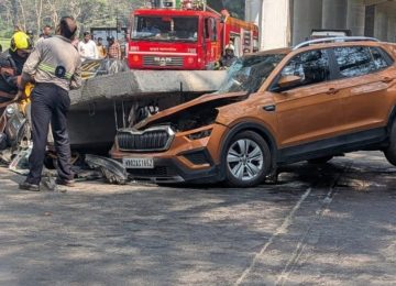 MULUND METRO ACCEDENT